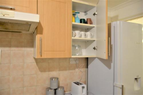 Gallery image of Spacious 3 bedroom House in Tilbury by London in Low Street