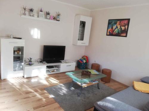 Fotografie z fotogalerie ubytování Apartment in Opric 15139 v destinaci Ika