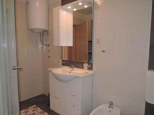 Apartment in Bribir 15452 – Photos 3