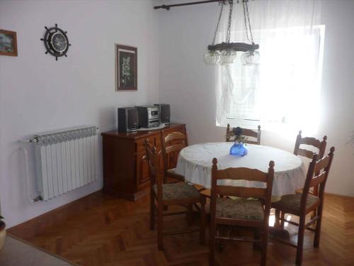 Gallery image of Apartment in Rab/Insel Rab 16488 in Mundanije