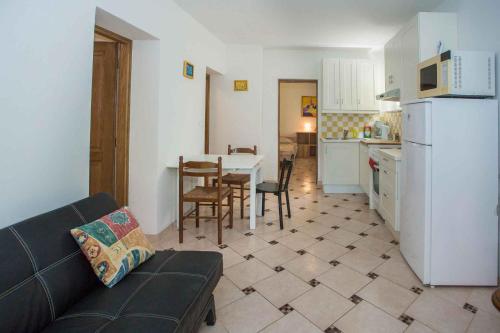 Fotografia z galérie ubytovania Two-Bedroom Apartment in Porec V v Poreči