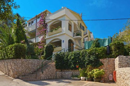 Two-Bedroom Apartment in Slatine II, Trogir, Croaţia