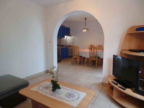Apartment in Malinska - Insel Krk 13074