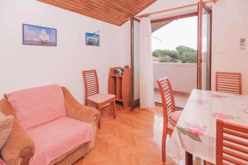 Posezení v ubytování Apartments in Mali Losinj 14985C
