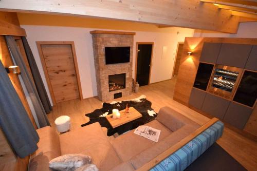 Ein Sitzbereich in der Unterkunft Three-Bedroom Apartment in Kaltenbach II