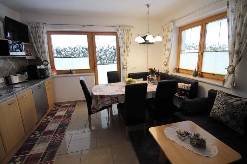 Fotografia z galérie ubytovania Apartment Zell am Ziller/Zillertal 842 v destinácii Hainzenberg