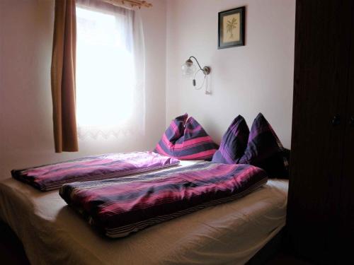 Apartment in Fonyod/Balaton 18602にあるベッド