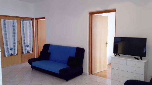 Fotografie z fotogalerie ubytování Two-Bedroom Apartment Novi Vinodolski near Sea 6 v destinaci Novi Vinodolski