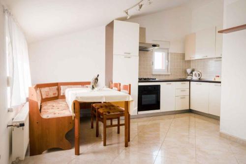 Apartment Pula 2 – Photos 5