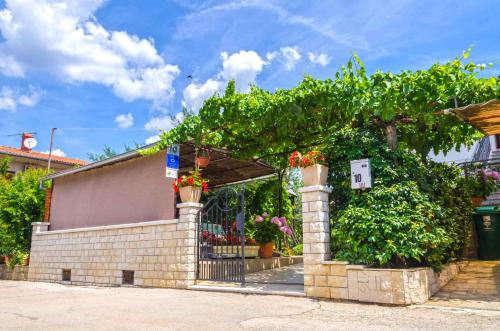 Holiday home in Pula - Istrien 11415