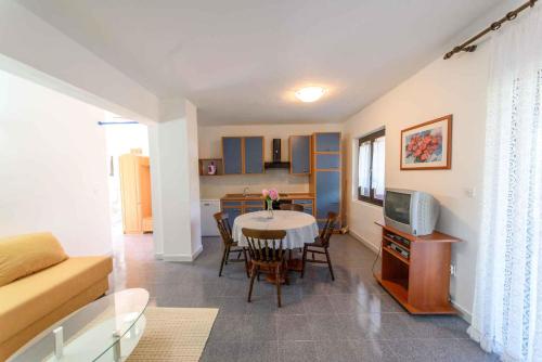 Apartment Kozino 12 – Photos 3