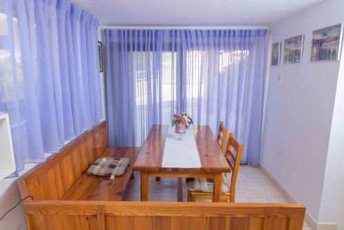 Fotografie z fotogalerie ubytování Apartment in Okrug Gornji 6132 v Trogiru