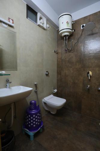 Koupelna v ubytování VIPs Hotel Olive