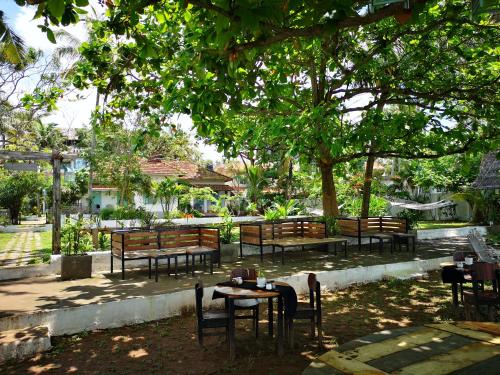 Κήπος έξω από το Soul & Surf Varkala