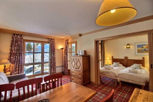 LE PLUS BEL APPARTEMENT DES ARCS 1950 SKI/PISCINE