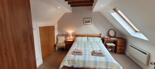 Ένα ή περισσότερα κρεβάτια σε δωμάτιο στο Ard Darach Cottage - very central