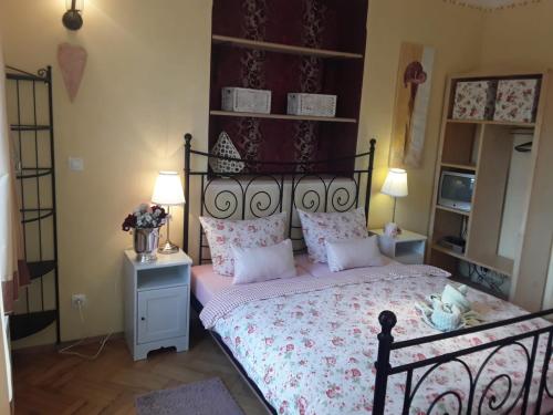 Ένα ή περισσότερα κρεβάτια σε δωμάτιο στο Apartmány Villa Magnolie