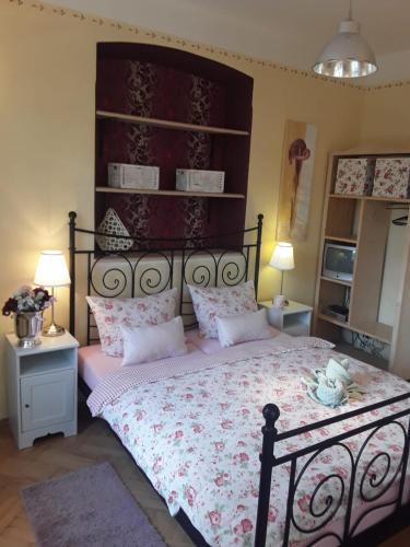 Ένα ή περισσότερα κρεβάτια σε δωμάτιο στο Apartmány Villa Magnolie