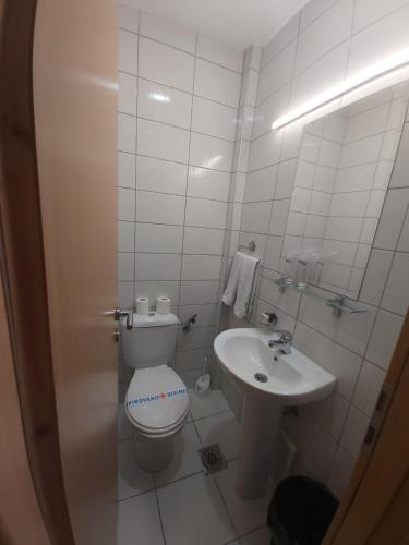 Un baño de SC Kolos