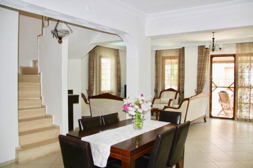 Imagen de la galería de Villa No6 Private Pool, en Fethiye