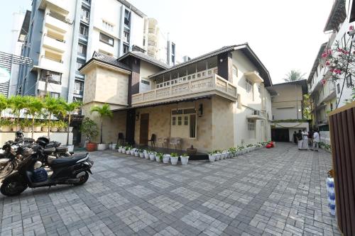 Bangunan di mana terletaknya hotel
