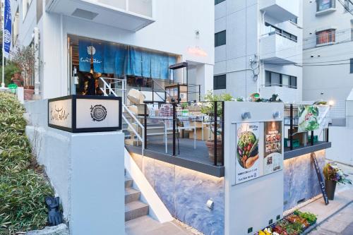 Το κτήριο όπου στεγάζεται  το hostel