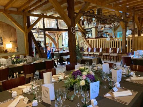Εστιατόριο ή άλλο μέρος για φαγητό στο Auberge des Sauterelles