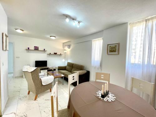 Mariscal 1 - Aloturin Benidorm, Benidorm – Updated 2022 Prices
