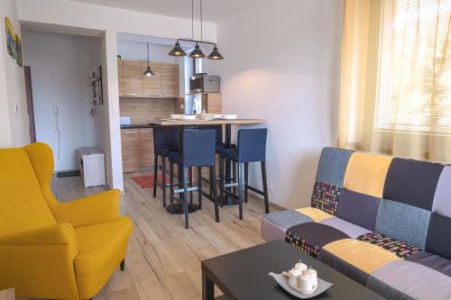 Posezení v ubytování TATRYSTAY Apartment Granit 104