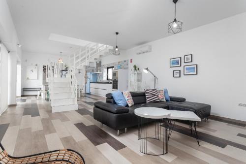 Villa Luxury Azul Private Pool and BBQ Corralejo By Holidays Home