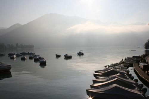 L'Albigny - Studio with your feet in the water by Lake Annecy