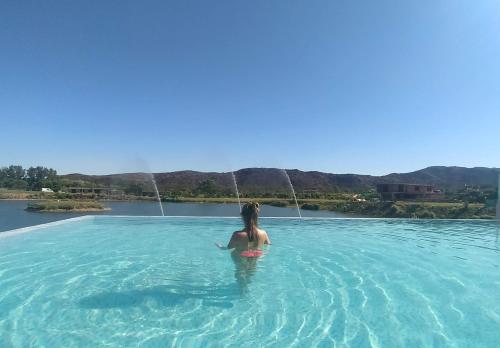 Πισίνα στο ή κοντά στο Hotel Cantera Respira Campo