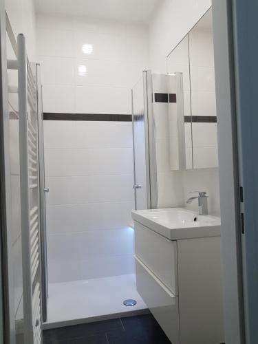 Ванная комната в Gerald`s Apartment 16