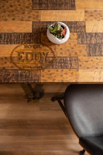 Gambar di galeri bagi The Eddy Taproom & Hotel di Golden