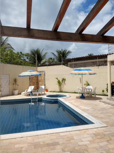 Hồ bơi trong/gần Casa na Barra de São Miguel