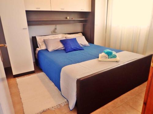 Posteľ alebo postele v izbe v ubytovaní Apartment in Rovanjska 37204