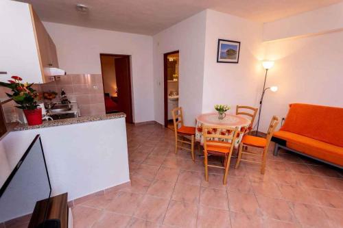 Fotografie z fotogalerie ubytování Apartment in Vrbnik - Insel Krk 36856 ve Vrbniku