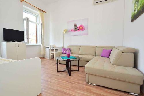 Apartment in Rabac 16989
