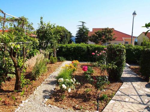 Fotografie z fotogalerie ubytování Apartments in Orebic 6930 v destinaci Orebić