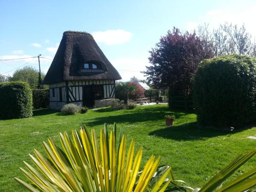 Jardín al aire libre en Gites de la Ferme de l'Eglise