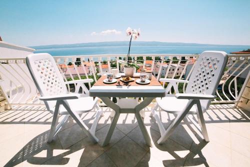 Studio Apartment in Duce with Sea View, Terrace, Air Conditioning, Wi-Fi (4167-2)