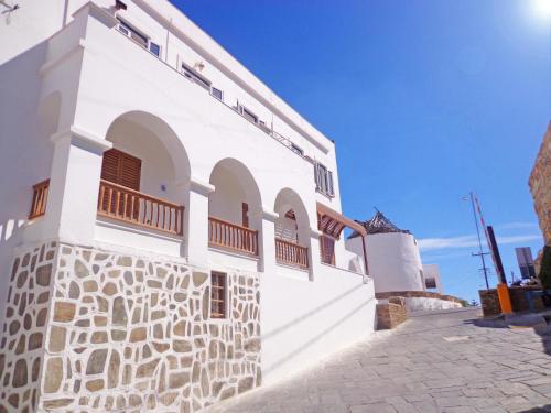 Φωτογραφία από το άλμπουμ του The Windmill στην Ίο
