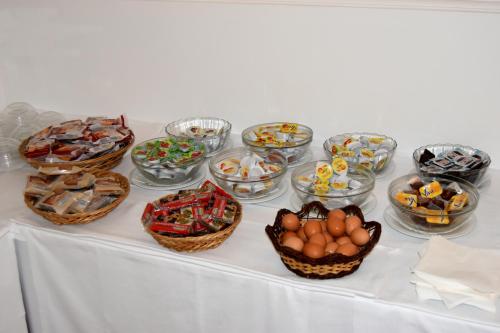 ホテルの敷地内または近くでの食事または食べ物