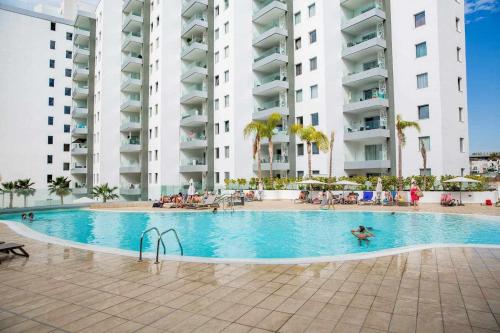 Ocean Garden Suite 004 con vistas al mar