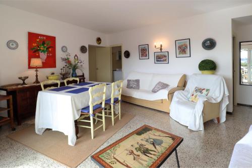 Posteľ alebo postele v izbe v ubytovaní Creu de sant pol, apartamento 2 pax a pocos metros Playa Sant Pol F30066