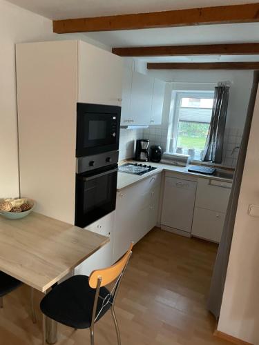 Dapur atau dapur kecil di Gästehaus Kantelberg