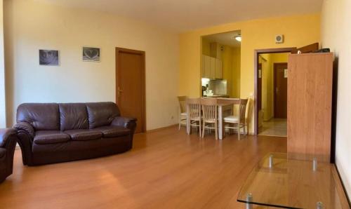Gallery image of Flora Apartment 613 in Borovets