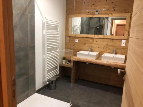 Koupelna v ubytování Les Granges de Clarabide