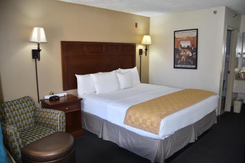 Posteľ alebo postele v izbe v ubytovaní Docker's Inn