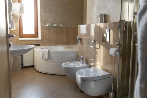 Gambar di galeri bagi Hotel "Mandarin Clubhouse" di Kharkov